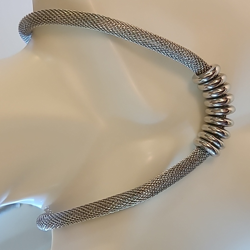 Vintage Anne Klein silver tone necklace serpentine chain